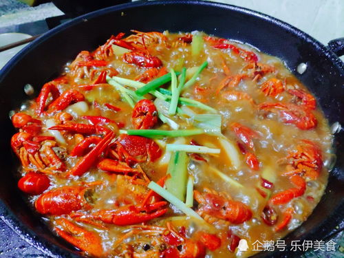 四川老公的麻辣小龍蝦，調料貴過蝦，卻贏得朋友圈滿堂彩